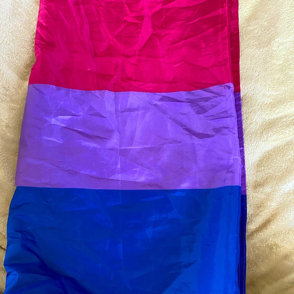 bi pride flag